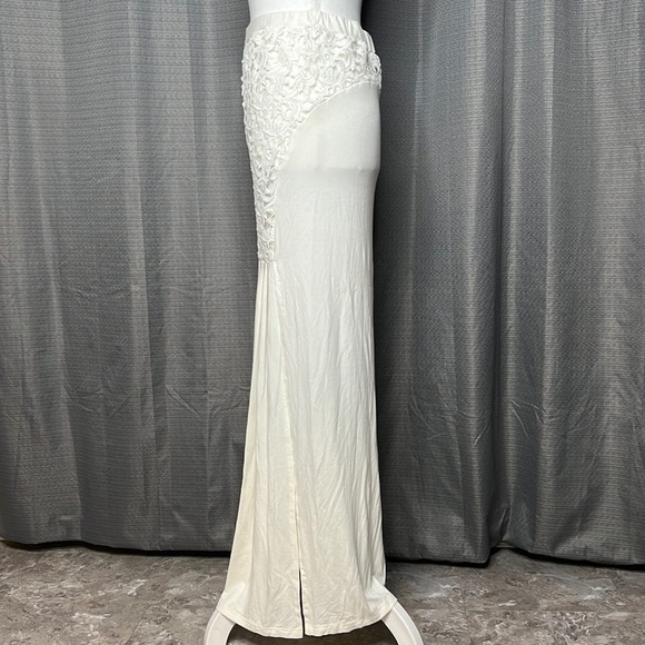 SOLITAIRE MEDIUM OFF WHITE MAXI SKIRT WITH SIDE SLITS New - Picture 2 of 10